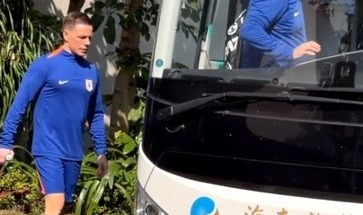 FT28-土洋结合！记者晒照：泰山队来了俩外籍助教